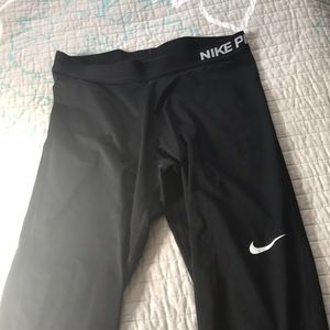 Nike Pro Athletic Legging